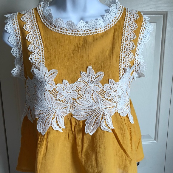 GOLDEN YELLOW CROCHET APPLIQUÉ TOPS - Picture 2 of 6